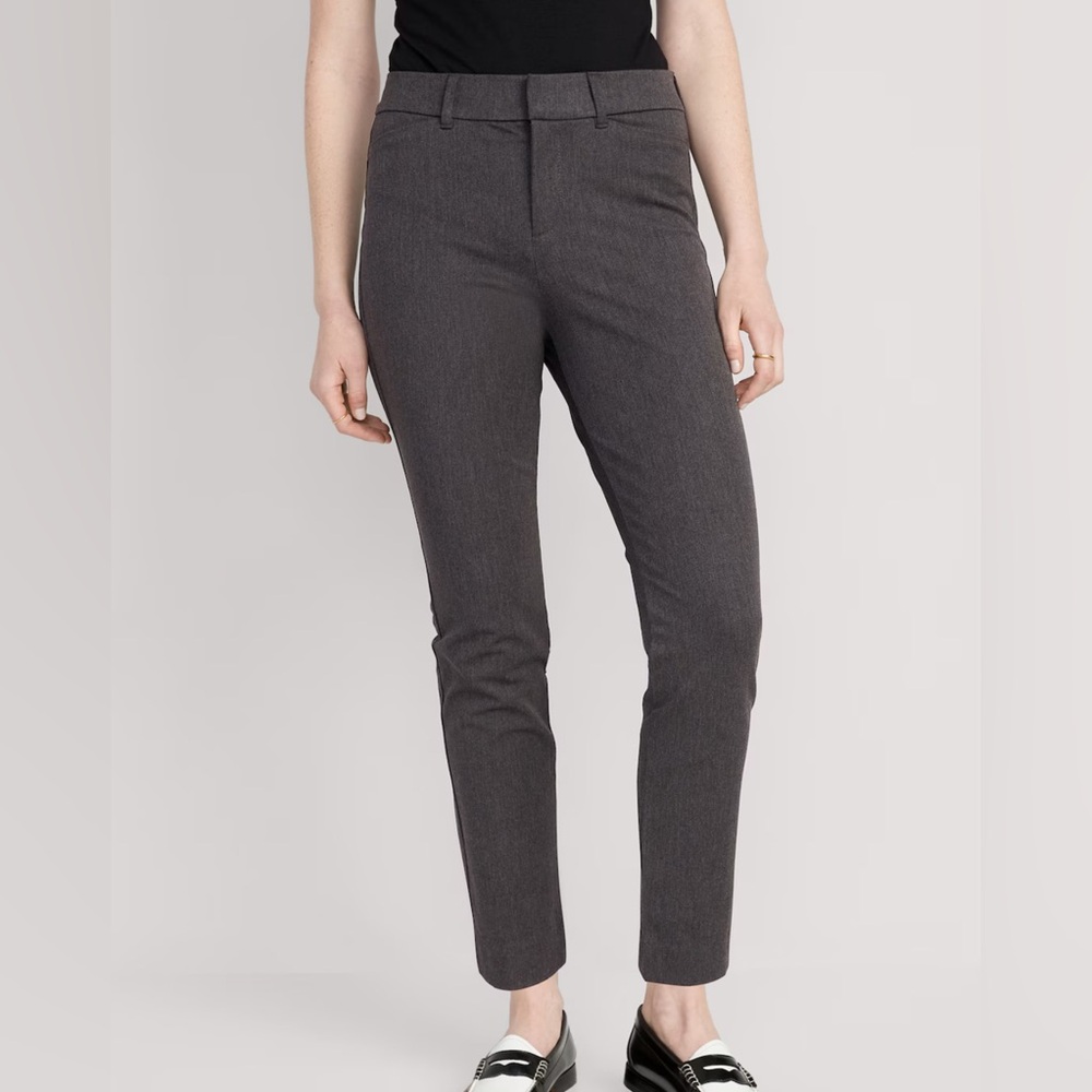NWT Old Navy | Tall Grey Pixie Ankle Pant